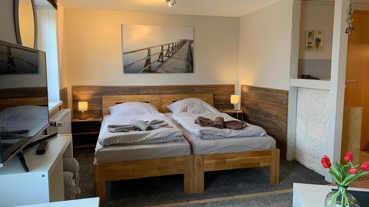 Ferienwohnung Schmidt Rosengarten  ภายนอก รูปภาพ
