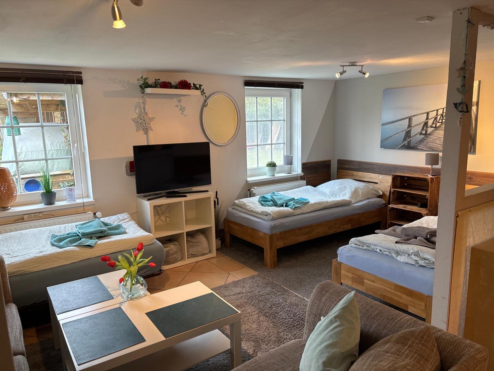 Ferienwohnung Schmidt Rosengarten  ภายนอก รูปภาพ